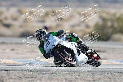 media/Dec-07-2025-CVMA (Sun) [[3e7d2de5dc]]/Race 12- Formula 40 MW and LW/